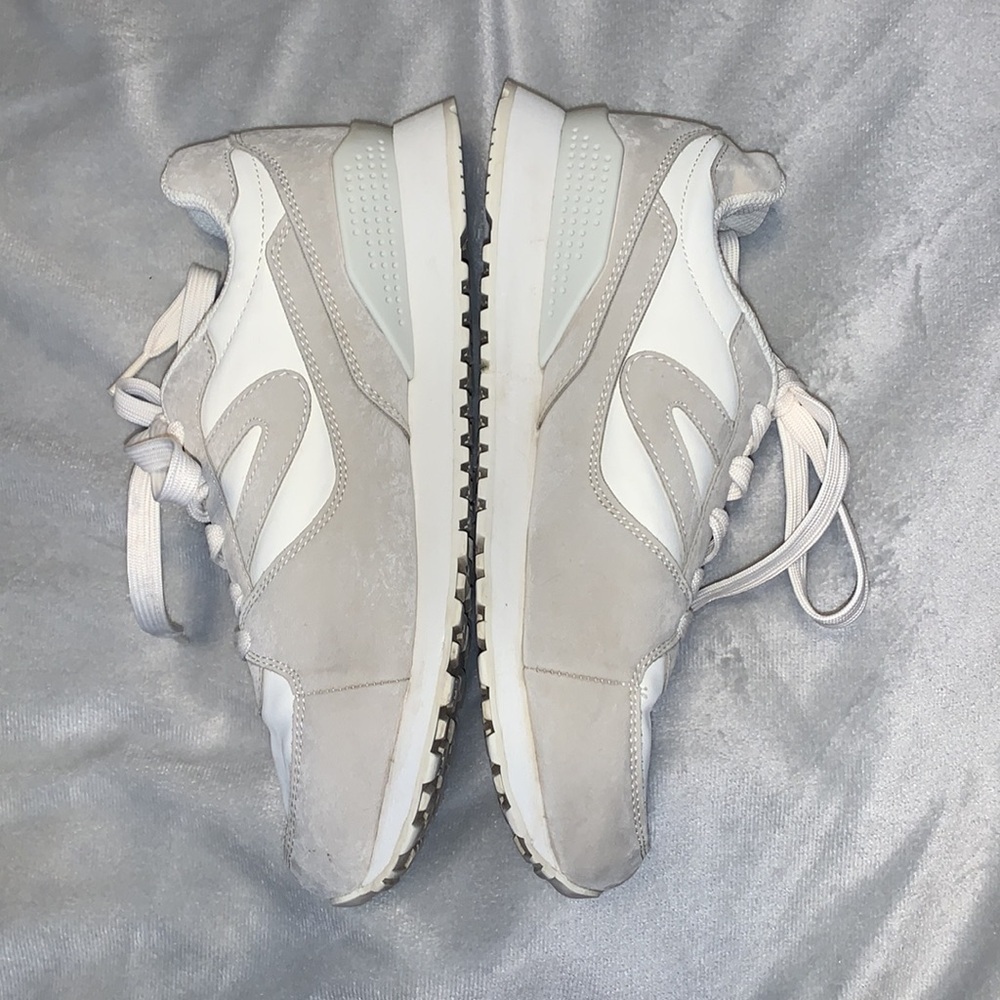 Tretorn sneakers Lillian size 7.5 white cream beige jogger - Picture 4 of 11